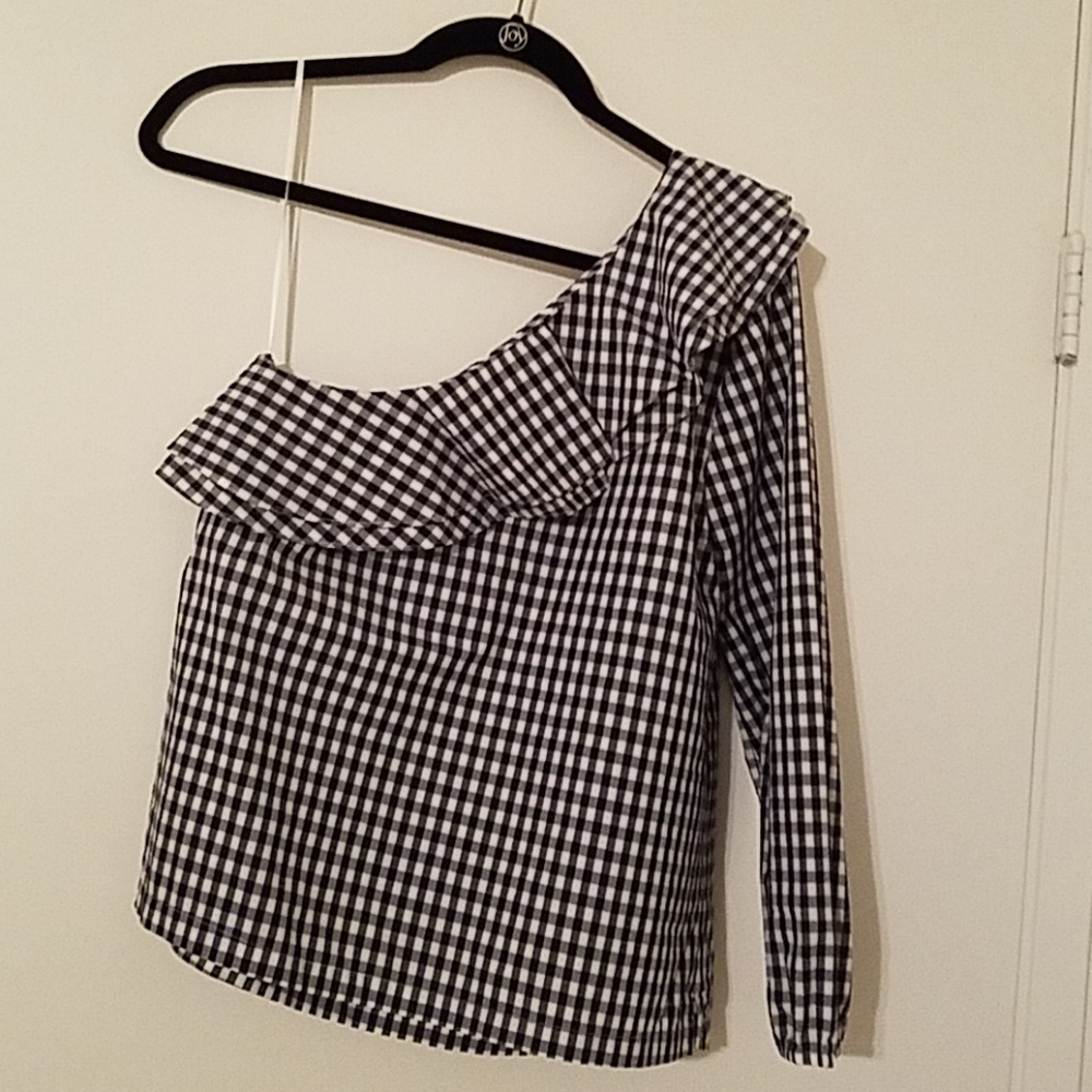 One shoulder gingham blouse! Worn once!